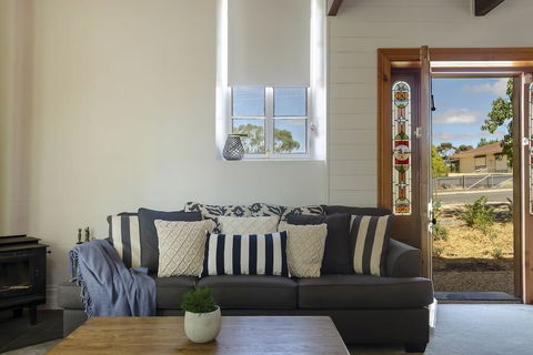 The Chapel - Accommodation Broadbeach 1