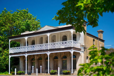 The Coach House - Accommodation Broadbeach 0