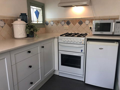 The Coach House - Accommodation Broadbeach 2