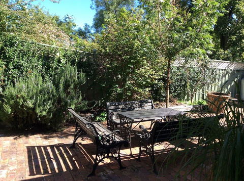 The Coach House On River And Park - Accommodation Broadbeach 2