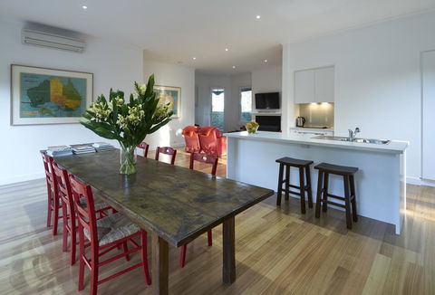 The Cottage At Bolobek - Accommodation Broadbeach 0