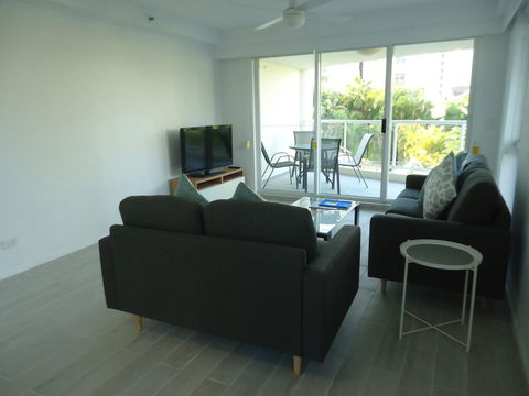 The Crest Apartments - Accommodation Broadbeach 1