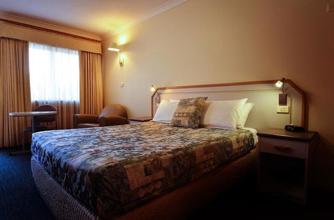 The Crossing Motel - Accommodation Broadbeach 0