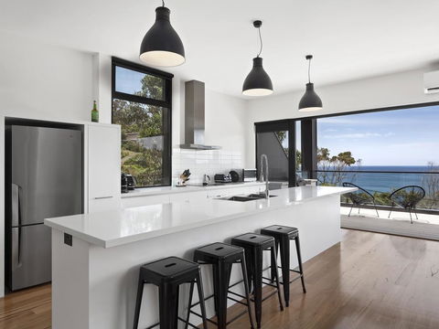 The Cube - Striking Architectural Showpiece - Accommodation Broadbeach 2