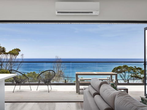 The Cube - Striking Architectural Showpiece - Accommodation Broadbeach 0