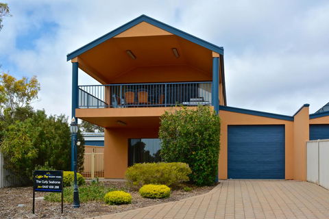 The Curly Seahorse - Accommodation Broadbeach 3