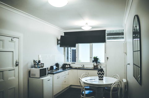 The Deck Quarters - Accommodation Broadbeach 1