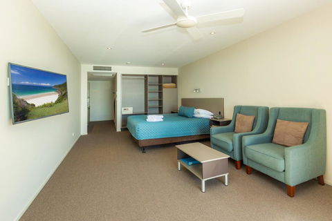 The Dorsal Boutique Hotel - Accommodation Broadbeach 3