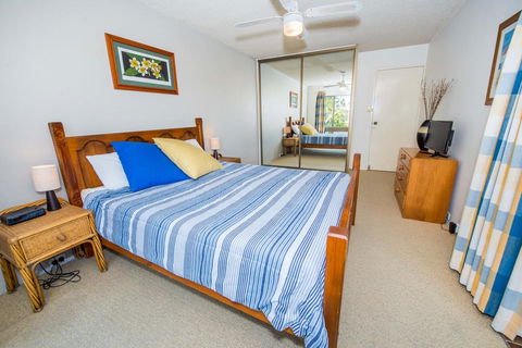 The Dunes Unit 5 - Fingal Bay - Accommodation Broadbeach 3