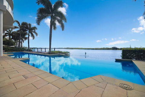 The Duporth Riverside - Accommodation Broadbeach 0