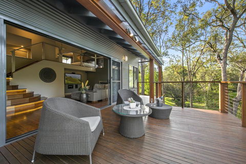 The Edge Villa - Accommodation Broadbeach 2