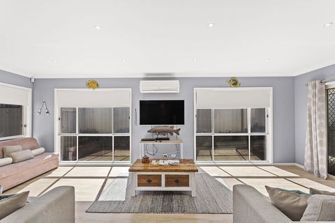 The Family Entertainer In The Heart Of Corlette! - Accommodation Broadbeach 1