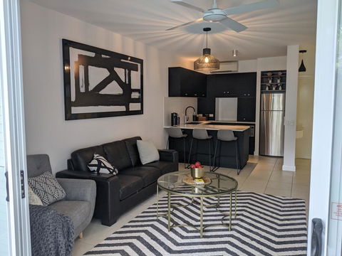 The Escape Luxury Apartments Peppers Beach Club Palm Cove - Accommodation Broadbeach 0