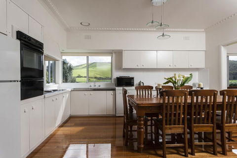 The Farm House - Accommodation Broadbeach 0