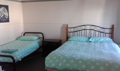 The Federal Hotel - Accommodation Broadbeach 0