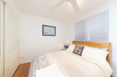 The Folly - Accommodation Broadbeach 3