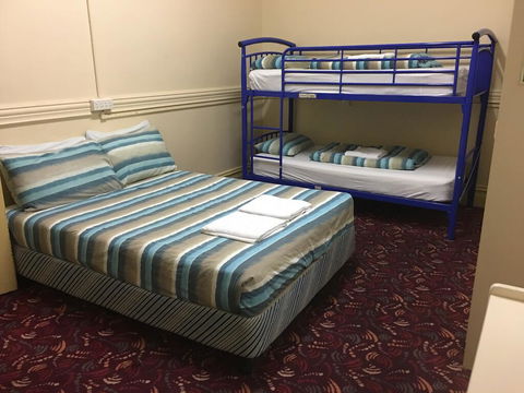 The Formby Hotel - Accommodation Broadbeach 2