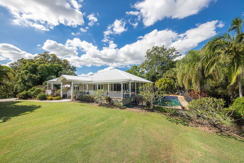 The Frangipani Farm - Accommodation Broadbeach 0