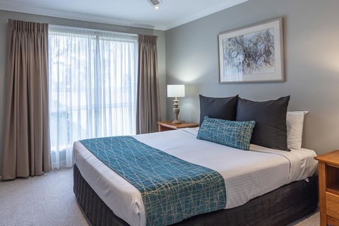 The Grange On Hermitage - Accommodation Broadbeach 0