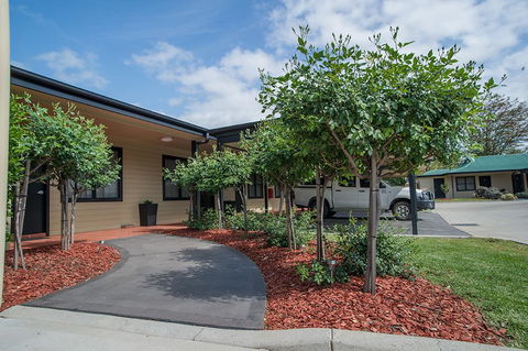 The Grapevine Motel - Accommodation Broadbeach 2