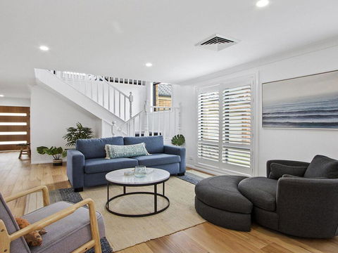 The Great White - Beach Living At Its Best - Accommodation Broadbeach 1