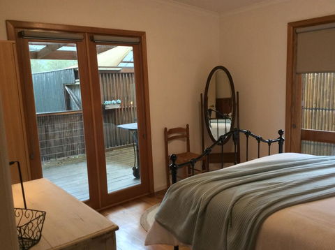 The Green Room Wattle Glen - Accommodation Broadbeach 3