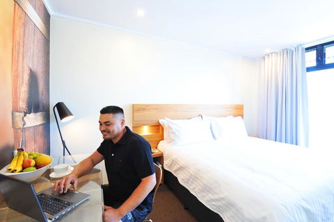 The Griff Motel - Accommodation Broadbeach 2