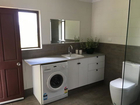 The Jungle Stays - Accommodation Broadbeach 3