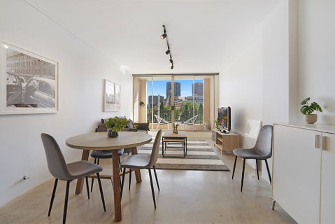 The Most Convenient Location In Town - Accommodation Broadbeach 0