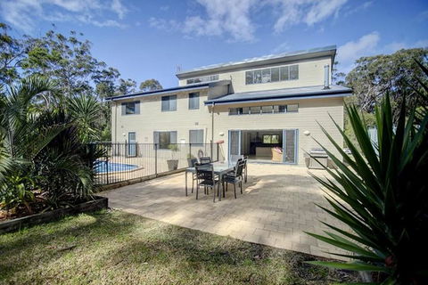 THE PALM FARM - PET FRIENDLY - WEEKLY ONLY - Accommodation Broadbeach 2