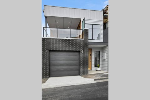 The Ryan Geelong CBD - Accommodation Broadbeach 3