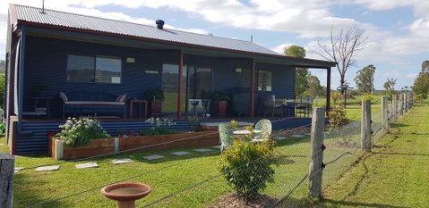 The Wattle Lodge - Accommodation Broadbeach 0