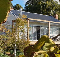 Toms Cottage - Wilgowrah -A Country Escape - Accommodation Broadbeach