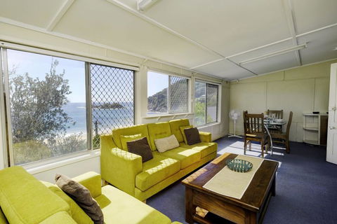 TRADEWINDS - Accommodation Broadbeach 1