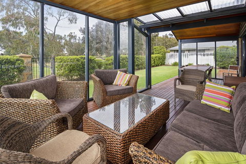 TRANQUILITY AT TROON - Accommodation Broadbeach 3