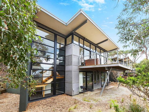 TREETOPS TERRACE 12 - A Luxury Skenes Creek Villa - Accommodation Broadbeach 0