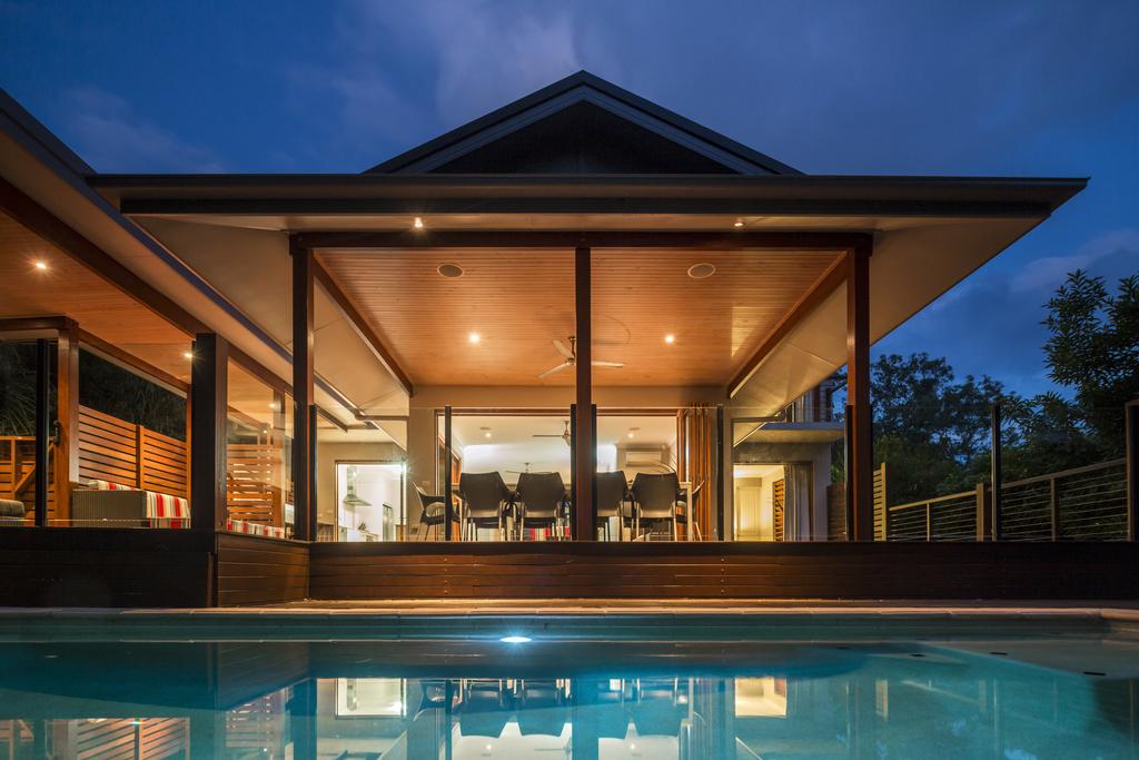 Cairns Northern Beaches QLD Accommodation Broadbeach