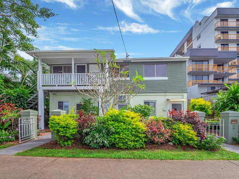 Tropical On McKenzie MK1 - Accommodation Broadbeach 1
