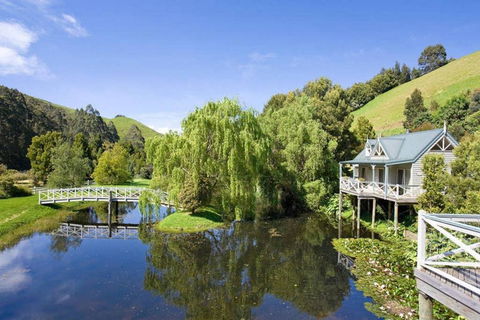 TWISTED WILLOW - Spa, Fireplace, Couples Retreat - Accommodation Broadbeach 1