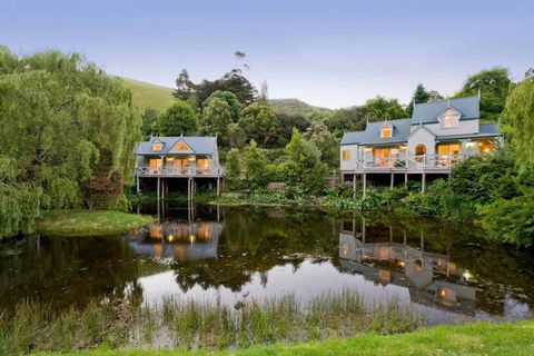 TWISTED WILLOW - Spa, Fireplace, Couples Retreat - Accommodation Broadbeach 0