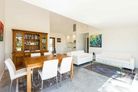 Two Doors - Accommodation Broadbeach 3