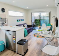 U101 Brunswick Living Brand New Deluxe Balcony Apartment close to Airport and CBD - Accommodation Broadbeach