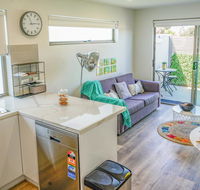 U201 Brunswick Living Brand New Deluxe Balcony Upper Floor Apartment close to Airport and CBD - Accommodation Broadbeach