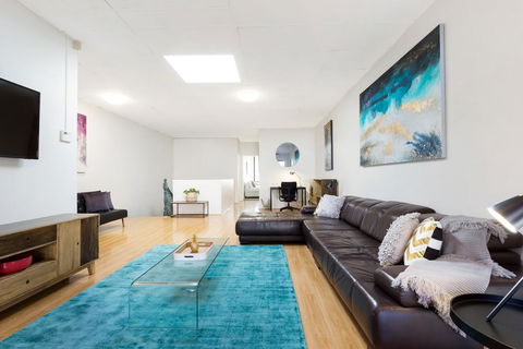 Ultimo Self-Contained Modern Apartments (623H) - Accommodation Broadbeach 3