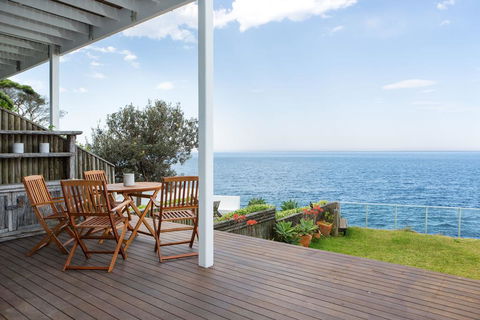 Unbelievable Clifftop Townhouse With Ocean Views - Accommodation Broadbeach 0
