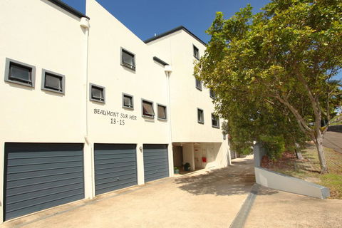 Unit 4, Beaumont Sur Mer, 13 - 15 Pacific Terrace Coolum Beach, 400 BOND, LINEN SUPPLIED - Accommodation Broadbeach 2