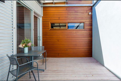 Urban Paradise Minutes From The Markets - Accommodation Broadbeach 1