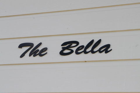 Valley Cabins By The Creek - Accommodation Broadbeach 1