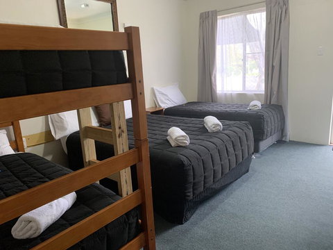 Valley View Motel - Accommodation Broadbeach 2