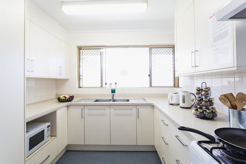 Vickery House 8 Bedroom Flat - Accommodation Broadbeach 0
